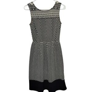 Womens Black White V-Neck Sleeveless Casual Business Size Small Chico Style